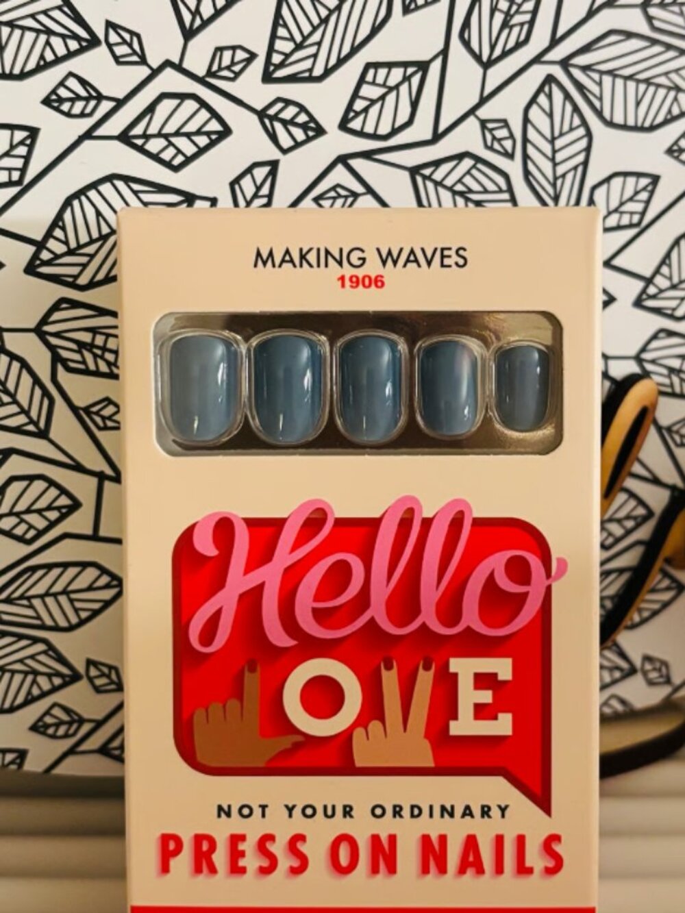 Hello Love Making Waves Press On Nails